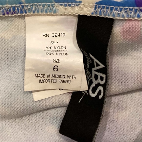 ABS Allen Schwartz Blue Roses Bikini Set 4 6 Metal Embellishments - Picture 5 of 5